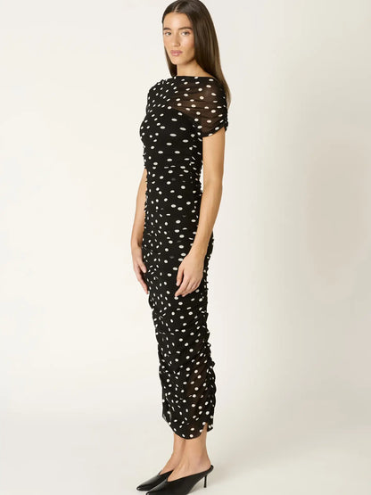 Nia Maxi