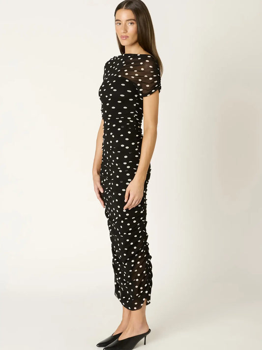 Nia Maxi