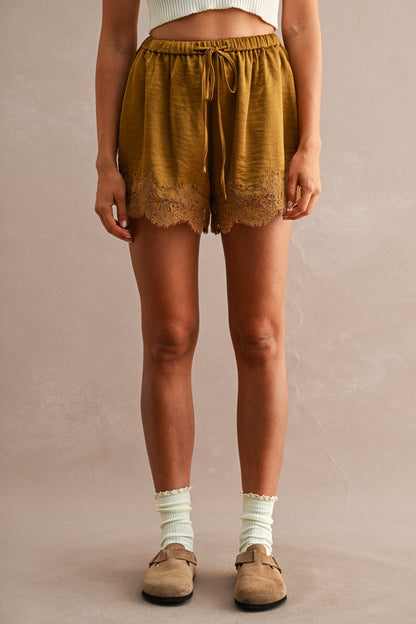Naomi Shorts