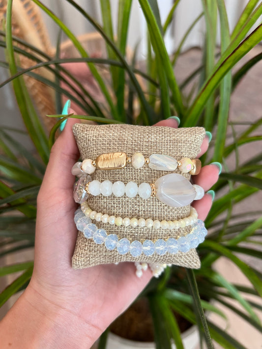Clear/Gold Bracelet Set