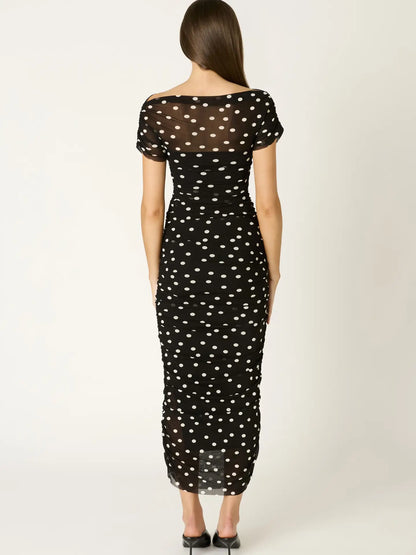 Nia Maxi