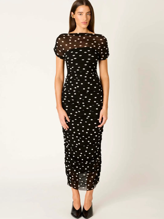 Nia Maxi