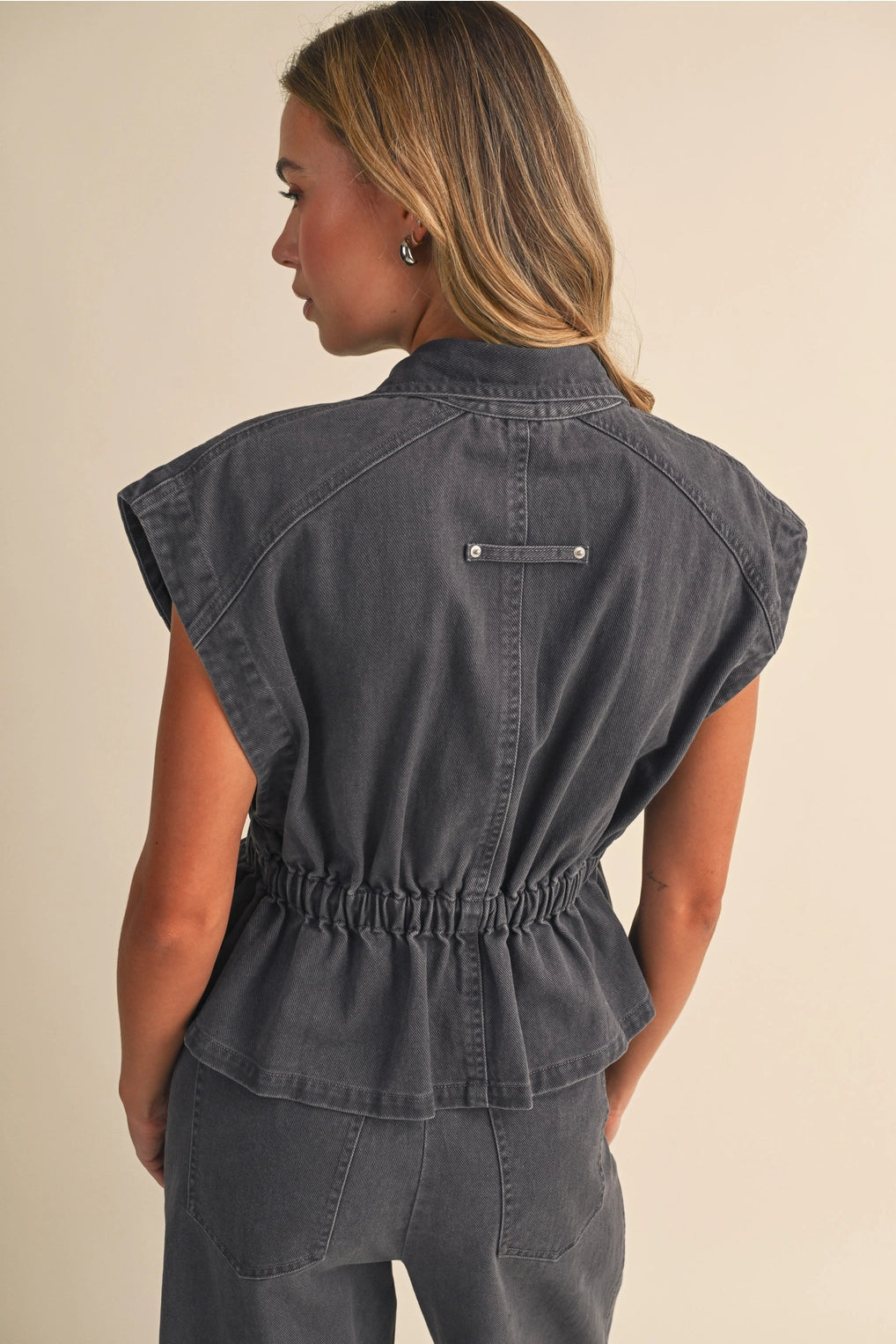 Eliza Vest