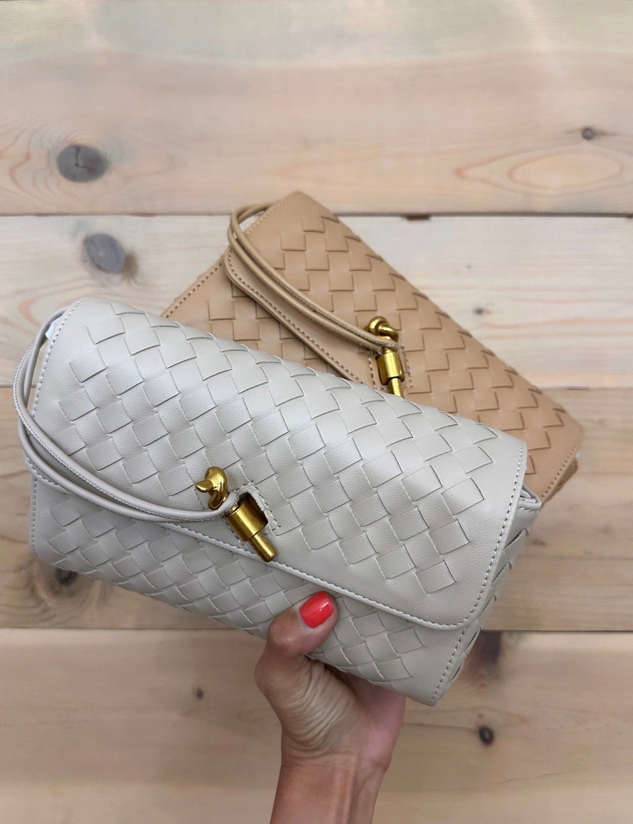 Kaia Clutch Crossbody
