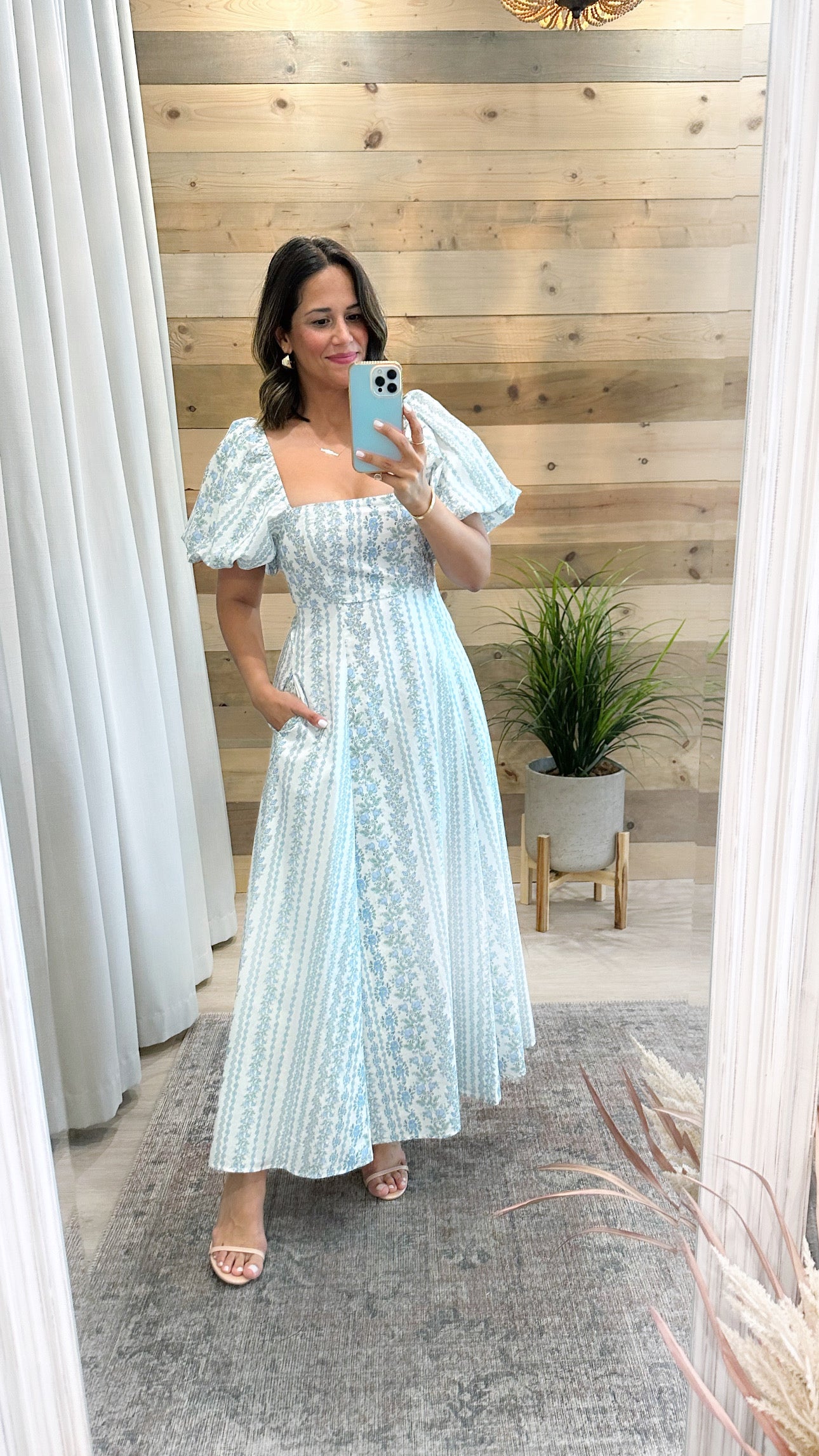 Daphne Midi