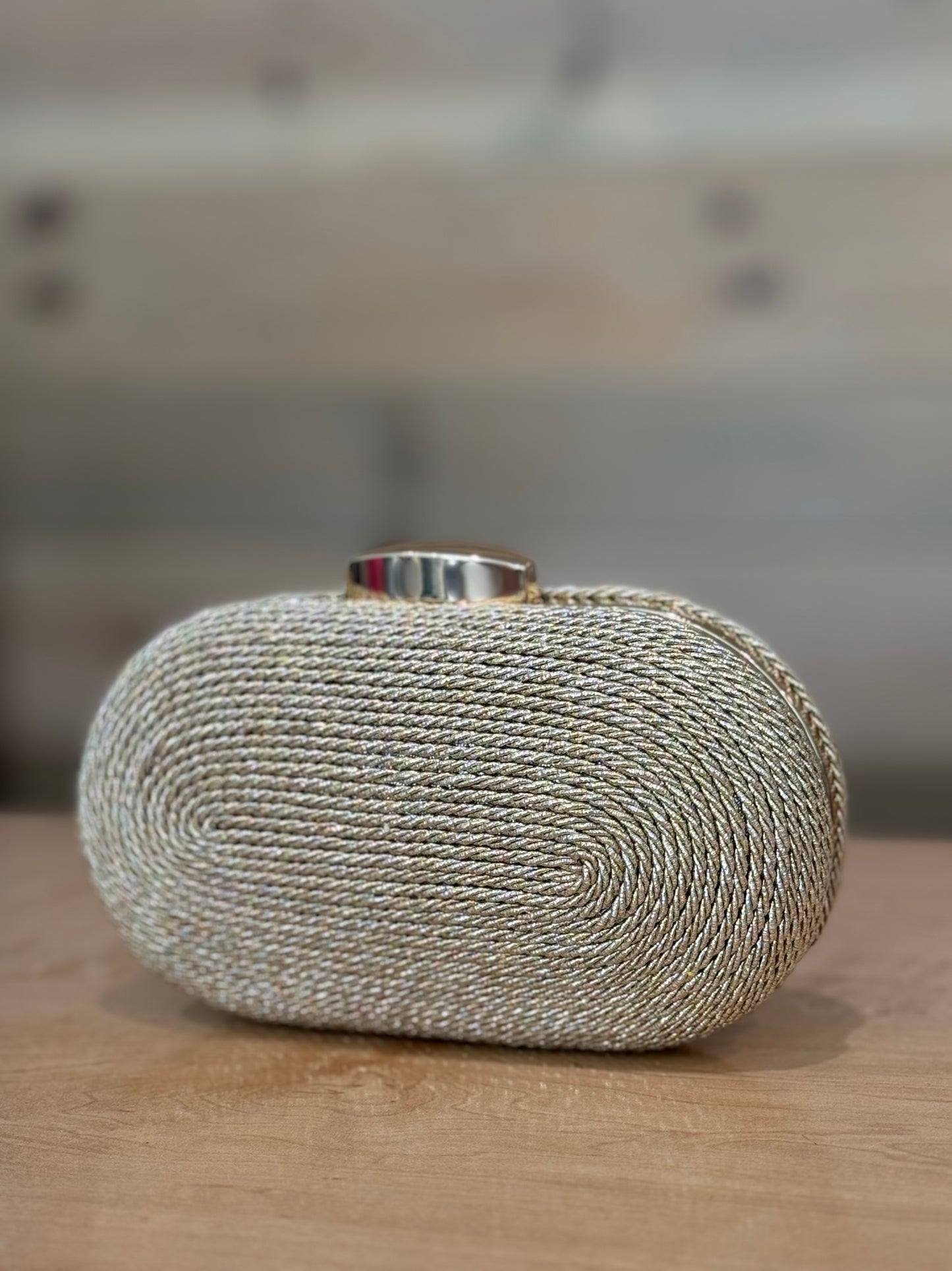 Cove Clutch