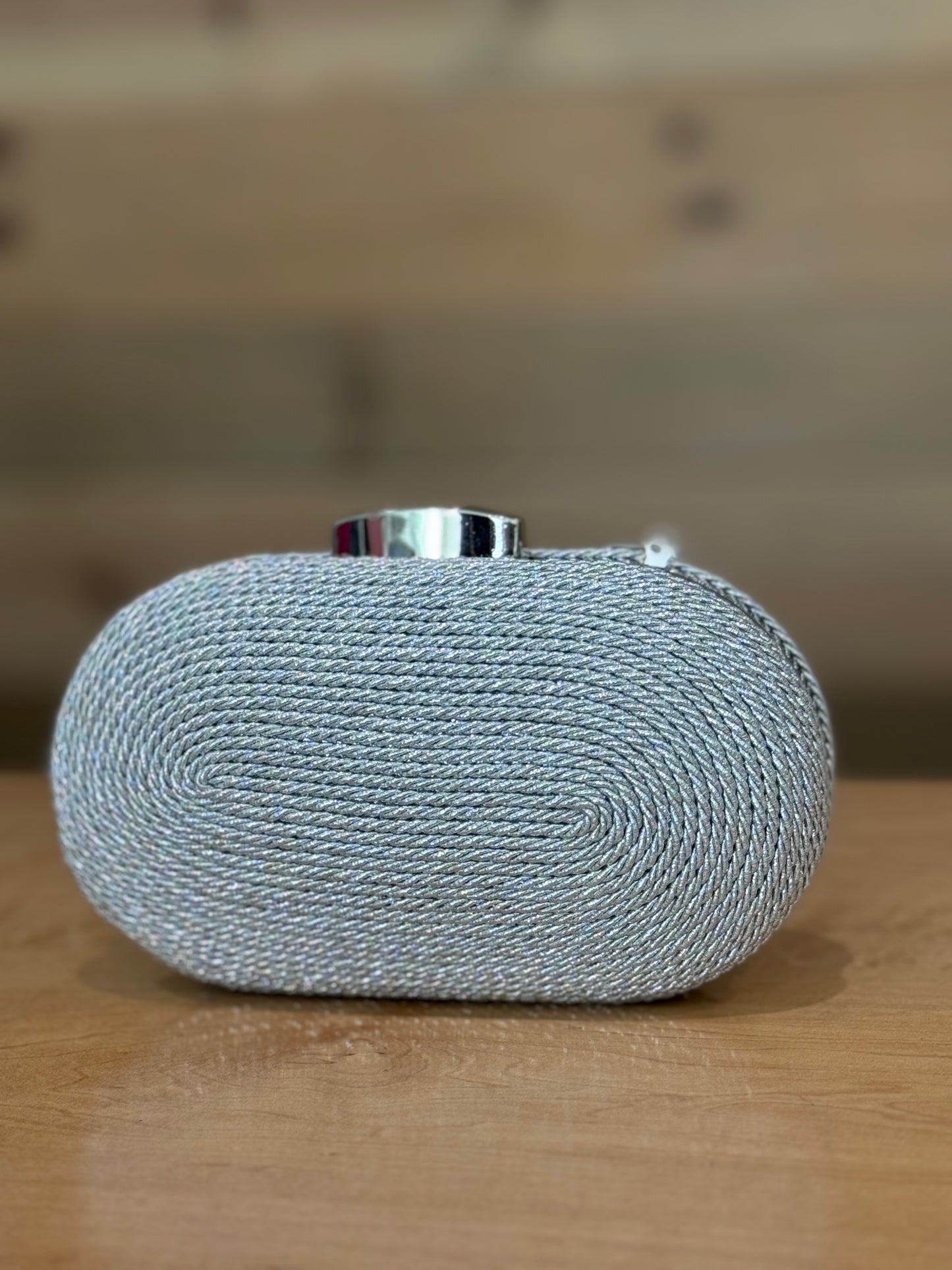 Cove Clutch