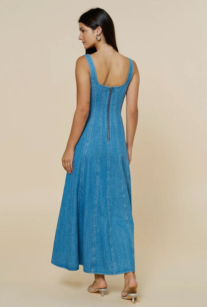 Lina Maxi