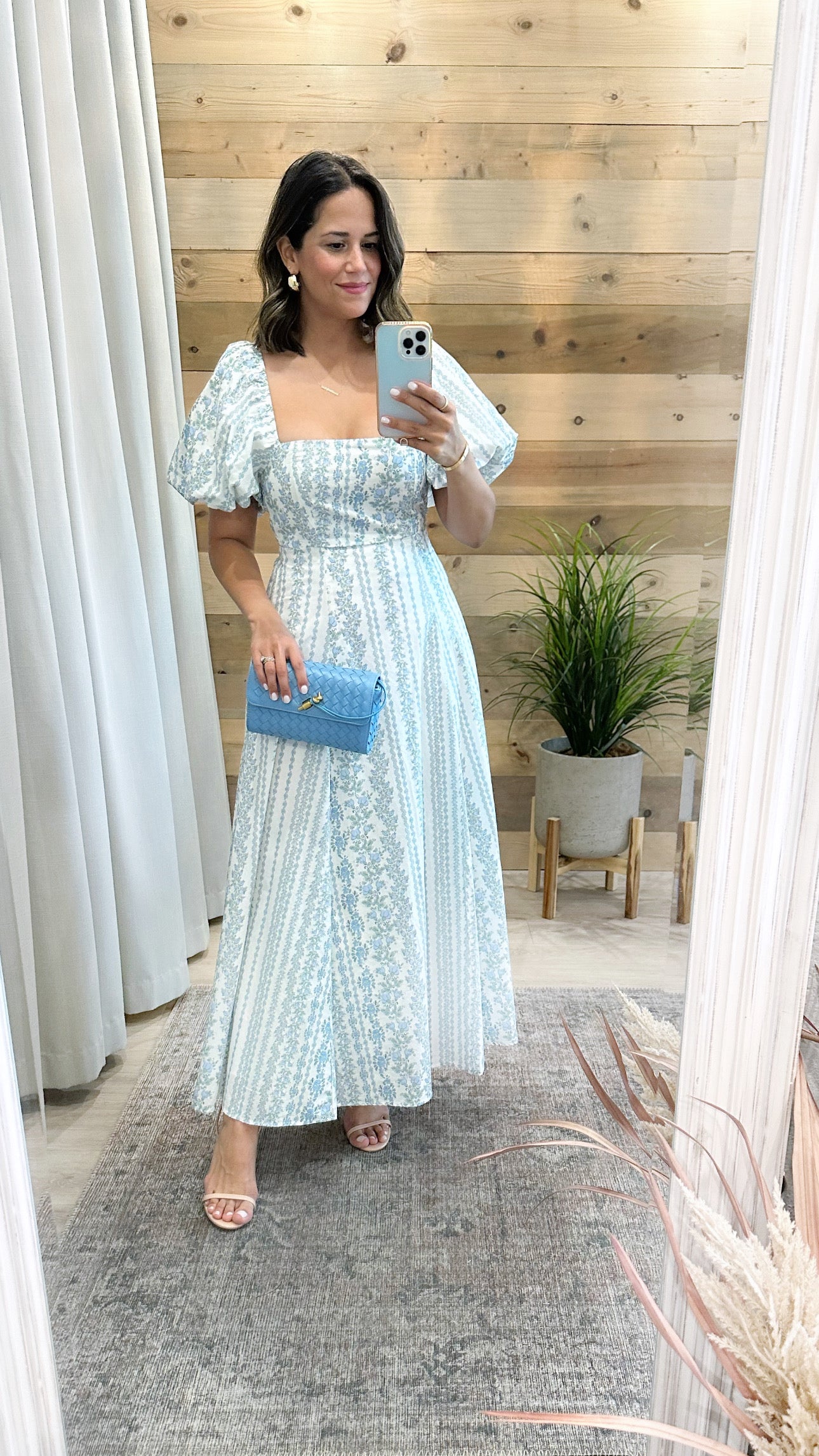 Daphne Midi