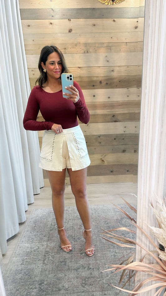 Charlie Skort