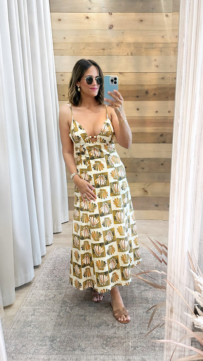 Ellie Maxi