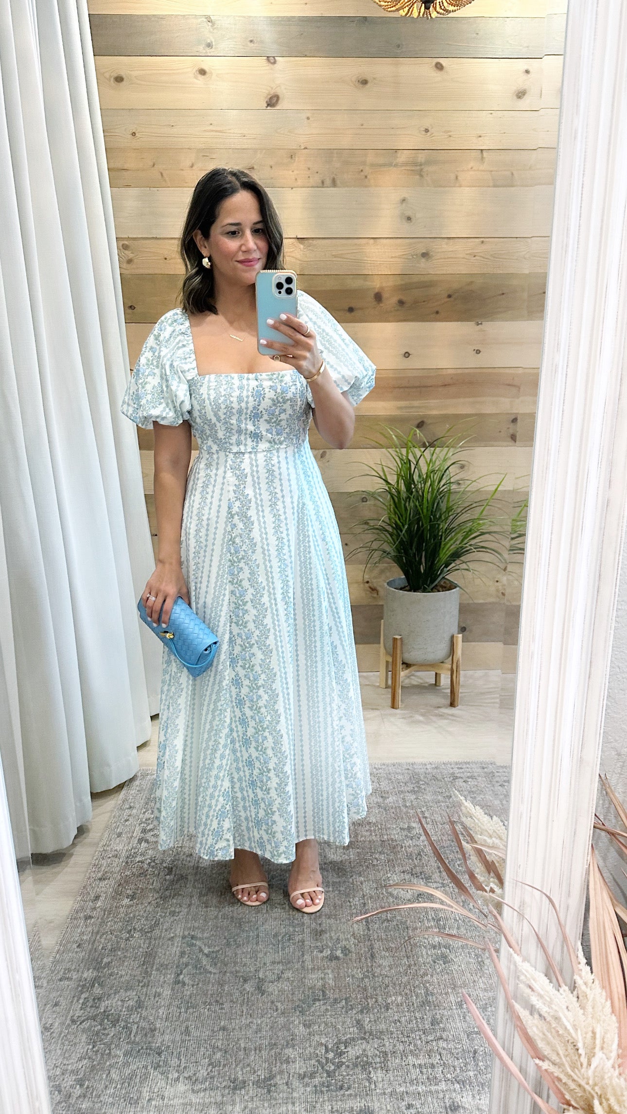 Daphne Midi